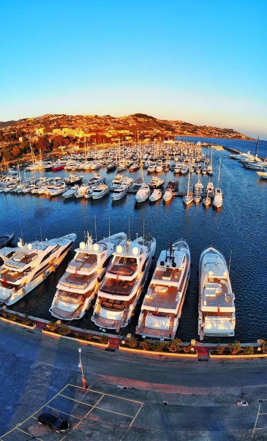 Da Mariella Case Vacanza - Bilocale Sunset Vista Mare Сан Ремо Екстериор снимка