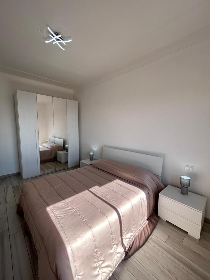 Da Mariella Case Vacanza - Bilocale Sunset Vista Mare Сан Ремо Екстериор снимка